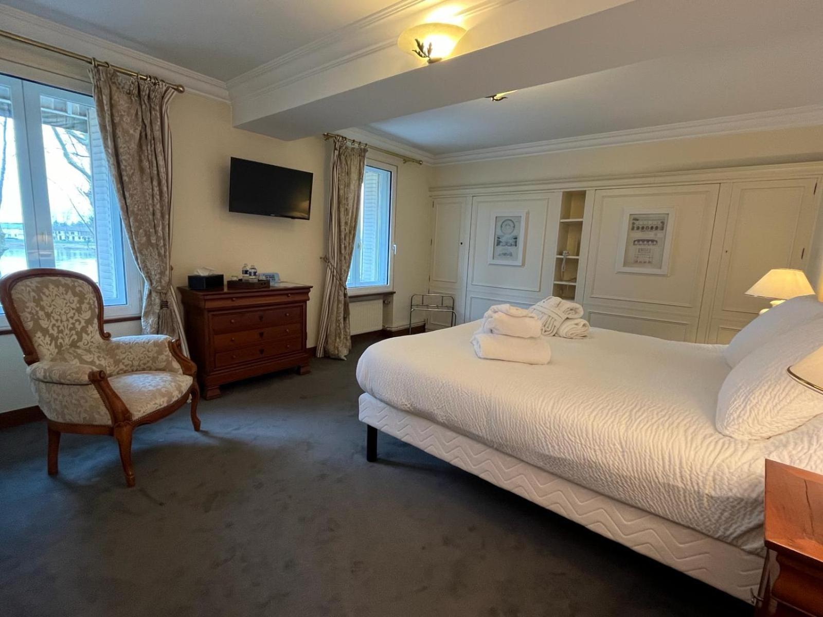 ז'יאן Logis Hotel Le Rivage מראה חיצוני תמונה