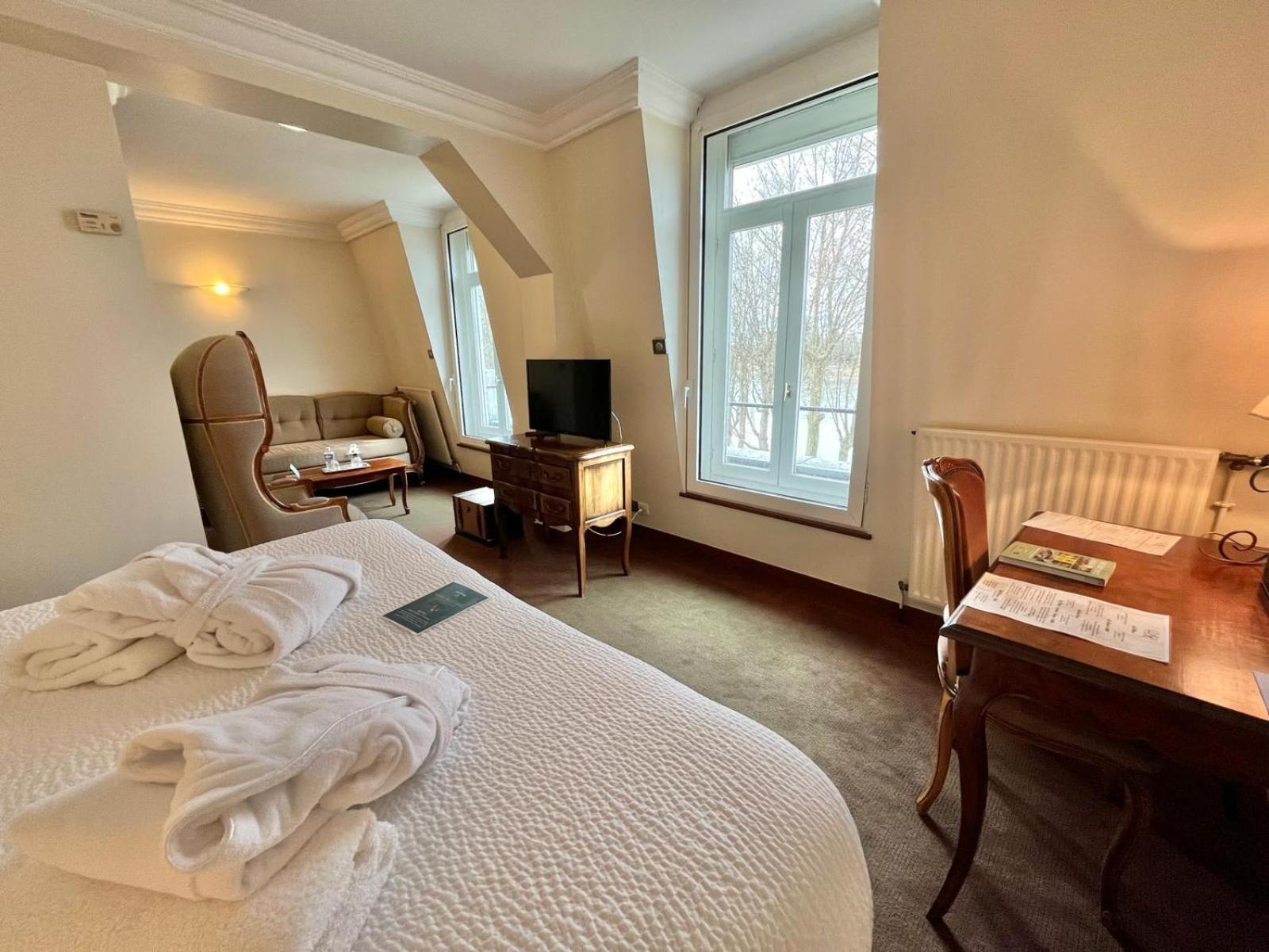 ז'יאן Logis Hotel Le Rivage מראה חיצוני תמונה